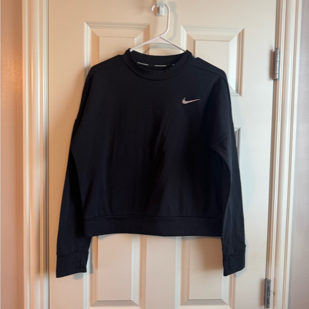 Nike Women's Black Crewneck Sweatshirt
